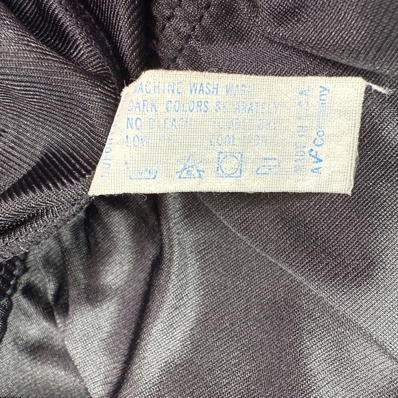 Vanity Fair Black Lace Trim Half Slip Size Medium - Picture 4 of 6